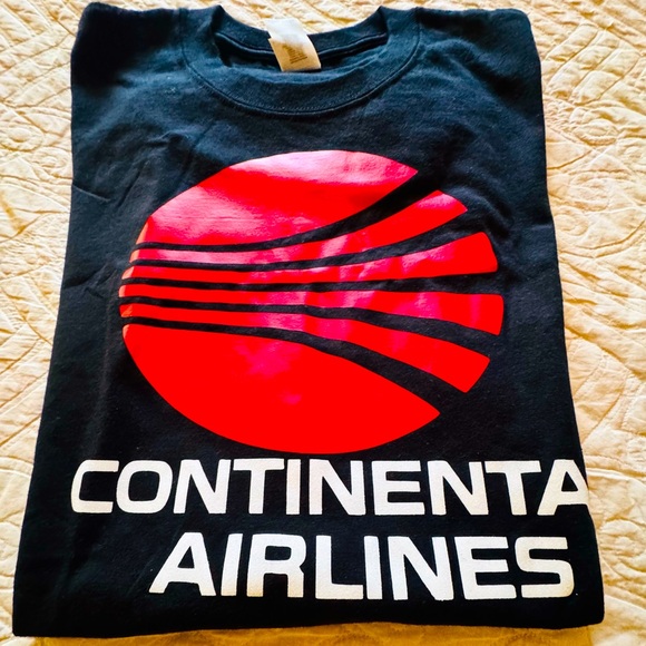 Original Continental Airlines Old Meatball Logo. Tee Shirt NEW